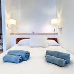 Charming Algarvianoceanfront Townhouse By Becherish *