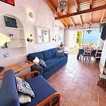 Charming Algarvianoceanfront Townhouse By Becherish * Albufeira
