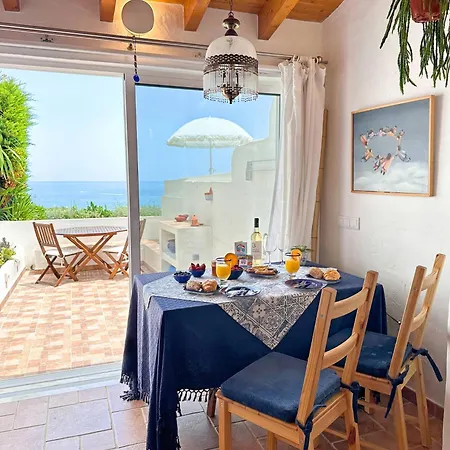 Charming Algarvianoceanfront Townhouse By Becherish Holiday home *