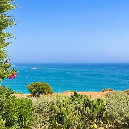 Charming Algarvianoceanfront Townhouse By Becherish Tatil Evi Albufeira