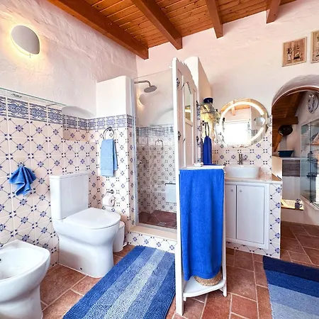 Charming Algarvianoceanfront Townhouse By Becherish 阿尔布费拉