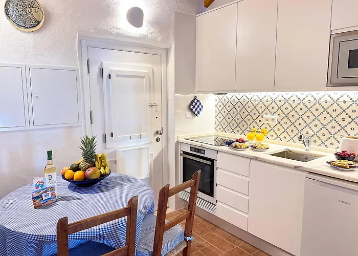 Charming Algarvianoceanfront Townhouse By Becherish Holiday home *