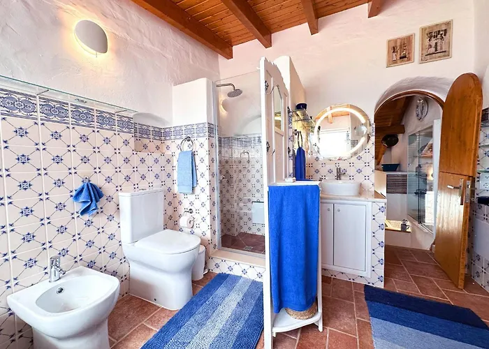 Charming Algarvianoceanfront Townhouse By Becherish アルブフェイラ