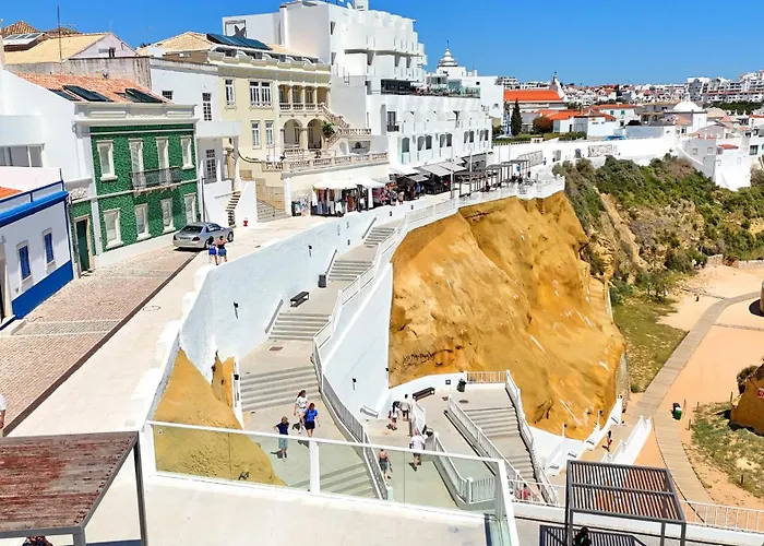 別荘 Charming Algarvianoceanfront Townhouse By Becherish *