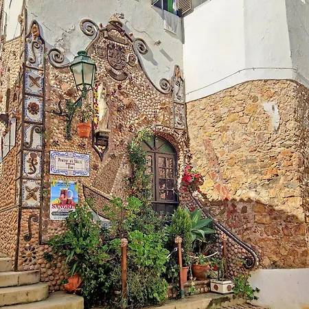 Charming Algarvianoceanfront Townhouse By Becherish Holiday home